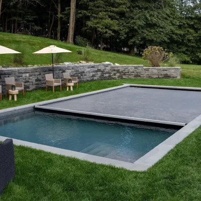 Henry Bona Pools & Spas - Automatic Pool Cover in Resort
