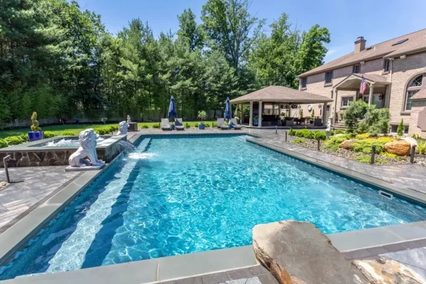 Henry Bona Pools & Spas - Decorated Pool Side