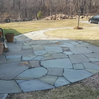 Henry Bona Pools & Spas - Pathway Hardscaping