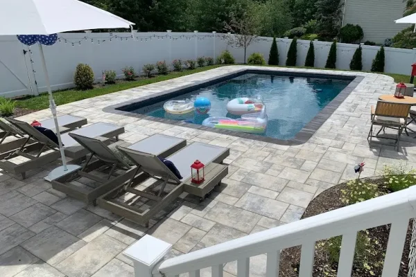 Henry Bona Pools & Spas - Pool Installation - Christi Carbonetti