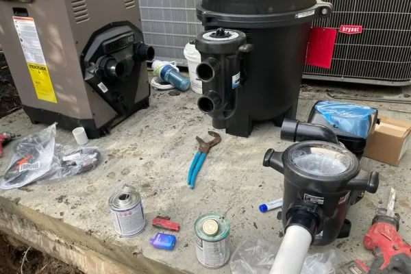 Henry Bona Pools & Spas - Setting Up Equipment