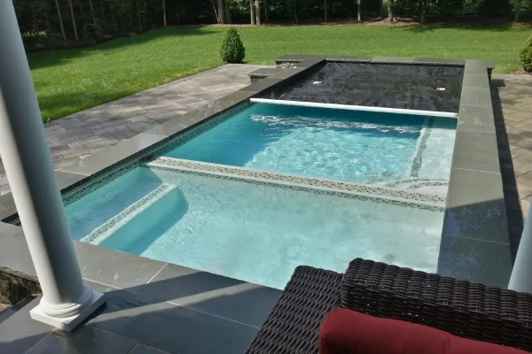 Henry Bona Pools & Spas - Upgrade to an Automatic Pool Cover